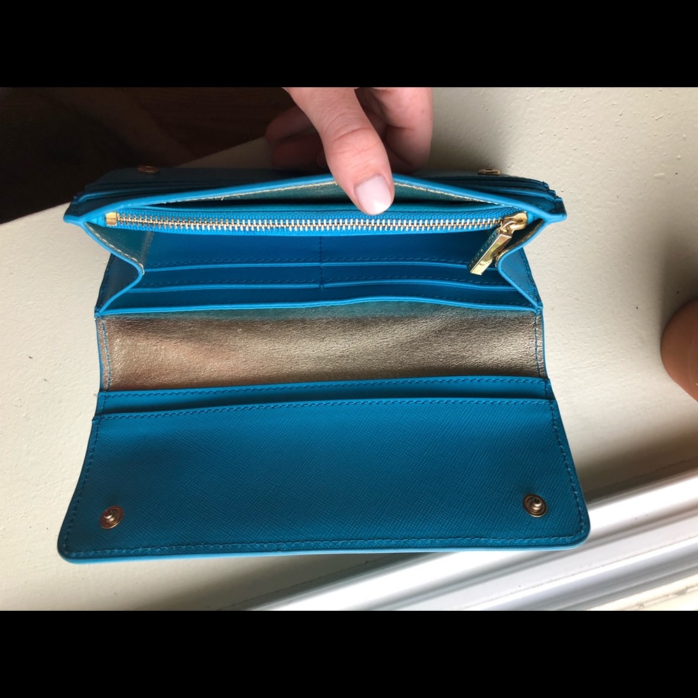 Tory Burch Robinson Continental Envelope Wallet - Picture 5 of 8